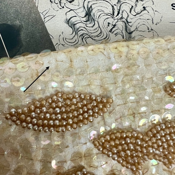 Vintage Cream and Gold Sequined Beaded Evening Dainty Clutch Purse Bag - Picture 10 of 10